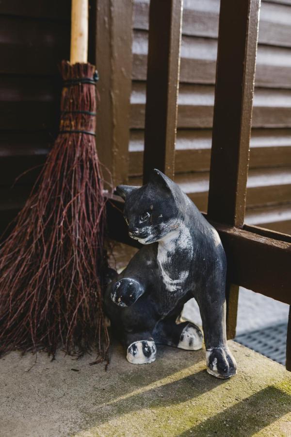 Hexenhaus Villa นีไฮม์-ฮึสเทน ภายนอก รูปภาพ